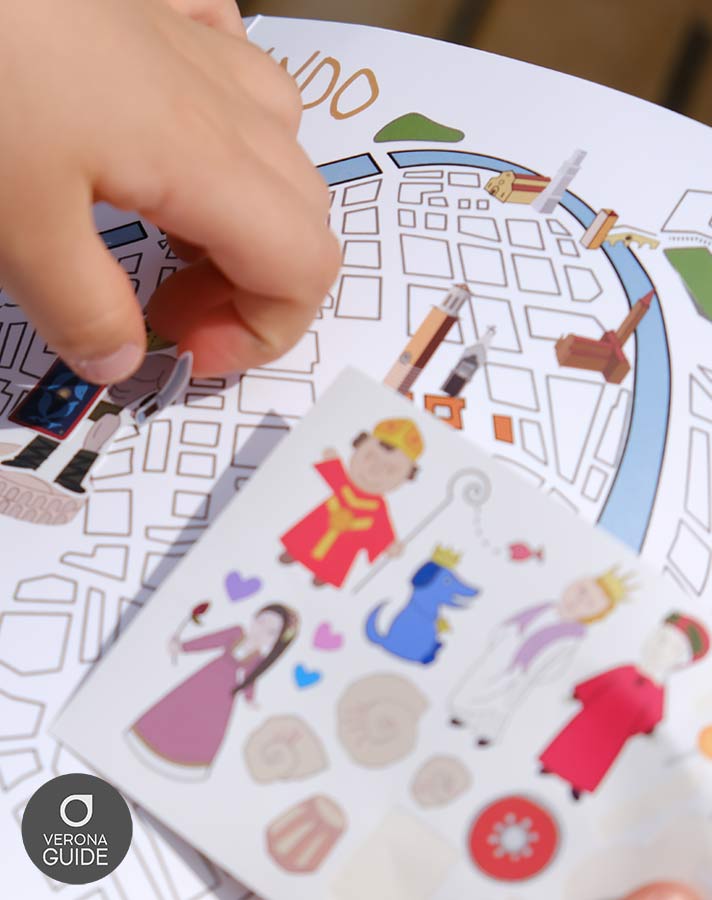 mappa di Verona con adesivi per bambini